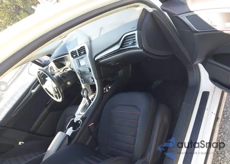 2014 Ford Fusion Se z USA, uszkodzony, nr VIN 1FA6P0HD9E5359053